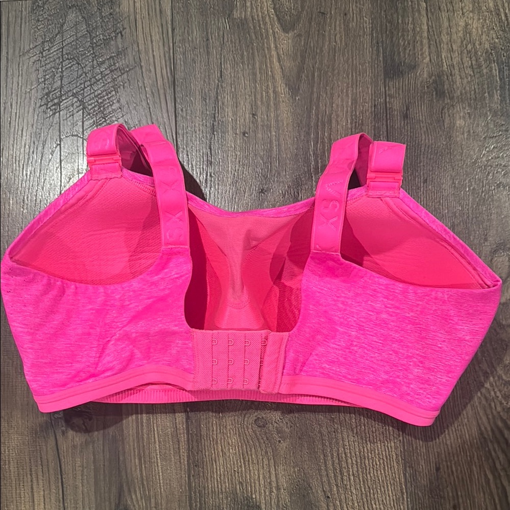 Victoria's Secret Sports Bra - Picture 2 of 2